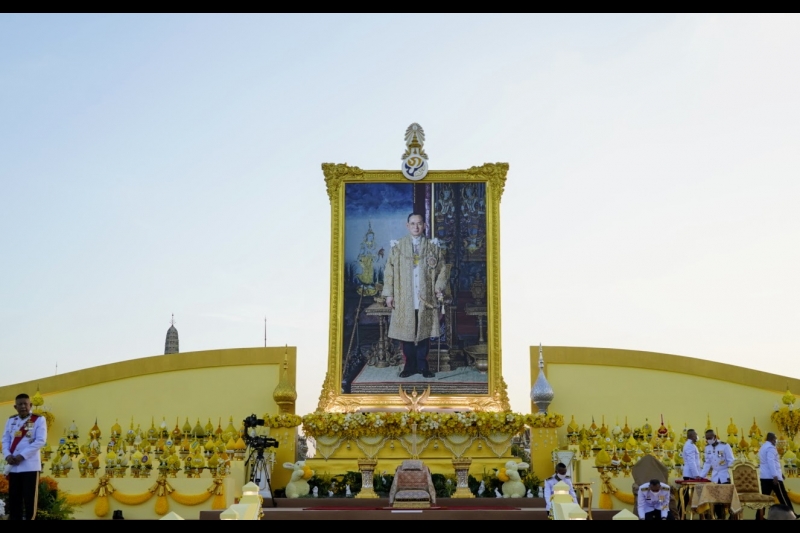  กิจกรรมเนื่องในวันคล้ายวันพระบรมราชสมภพพระบาทสมเด็จพระบรมชนกาธิเบศร มหาภูมิพลอดุลยเดชมหาราช บรมนาถบพิตร วันชาติ และวันพ่อแห่งชา