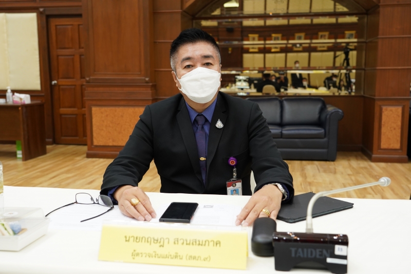 การประชุมคณะข้าราชการระดับผู้บริหาร ครั้งที่ 4/2565 ผ่านระบบออนไลน์ ณ สำนักงานการตรวจเงินแผ่นดิน