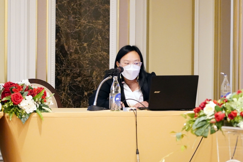 พิธีมอบประกาศนียบัตรและพิธีปิดโครงการพัฒนาบุคลากรด้านการวิเคราะห์ข้อมูลขั้นสูง ณ โรงแรม เดอะ เบอร์เคลีย์ ประตูน้ำ กรุงเทพมหานคร