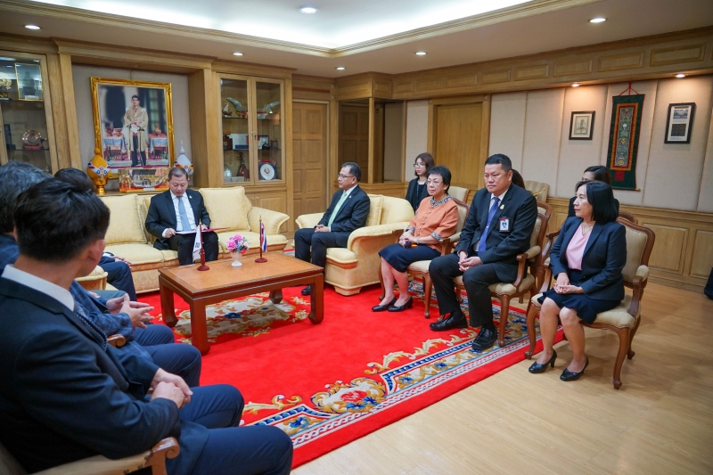 คณะผู้แทนจากสถาบันฝึกอบรมด้านการตรวจสอบและสืบสวนของ สตง. เกาหลี เข้าเยี่ยมคารวะ ปตง. ผตง. และคณะผู้บริหาร สตง.