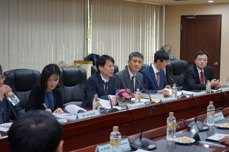 คณะผู้แทนจากสถาบันฝึกอบรมด้านการตรวจสอบและสืบสวนของ สตง. เกาหลี เข้าเยี่ยมคารวะ ปตง. ผตง. และคณะผู้บริหาร สตง.