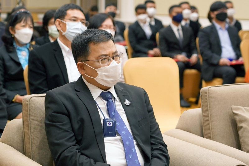 พิธีมอบประกาศนียบัตรและพิธีปิดโครงการพัฒนาบุคลากรด้านการวิเคราะห์ข้อมูลขั้นสูง ณ โรงแรม เดอะ เบอร์เคลีย์ ประตูน้ำ กรุงเทพมหานคร