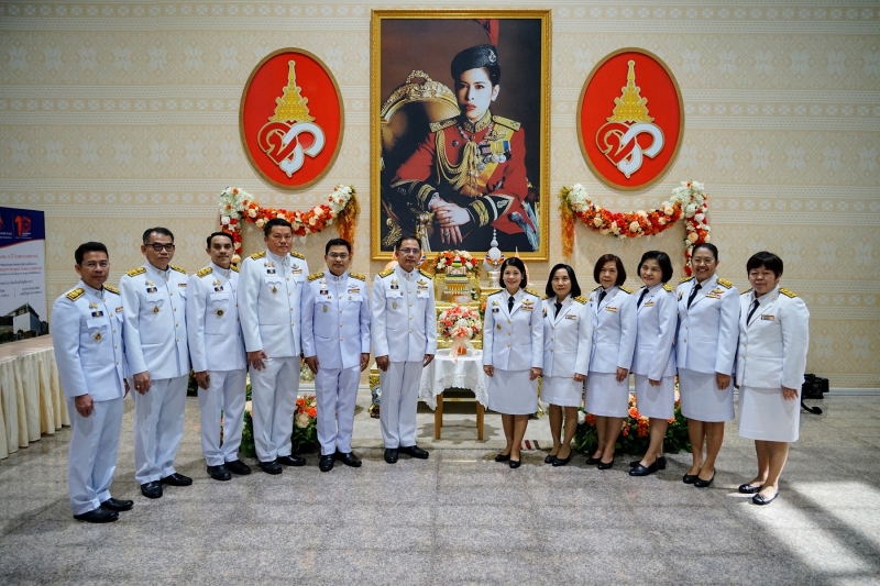 สตง. ถวายแจกันดอกไม้และลงนามถวายพระพรสมเด็จพระเจ้าน้องนางเธอ เจ้าฟ้าจุฬาภรณวลัยลักษณ์ อัครราชกุมารี