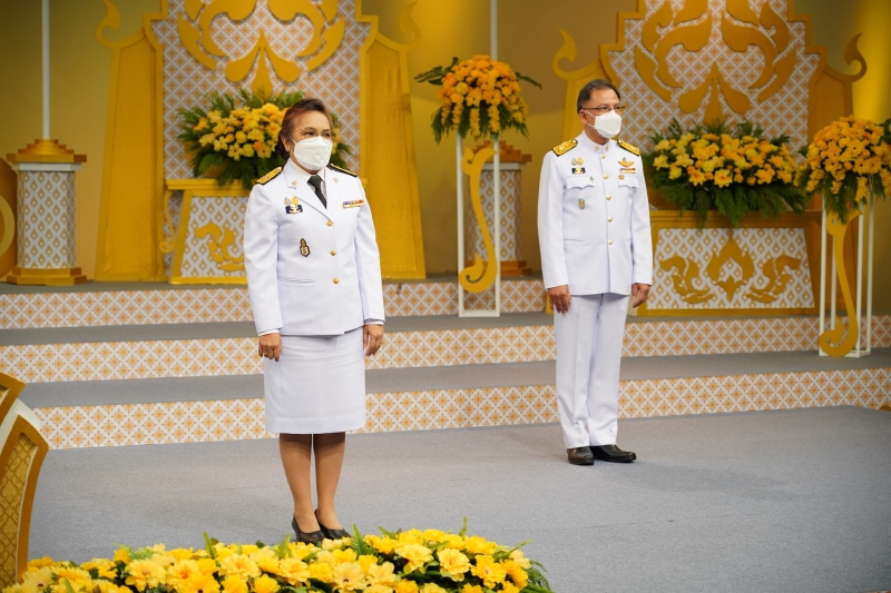 บันทึกเทปถวายพระพรพระบาทสมเด็จพระเจ้าอยู่หัว เนื่องในโอกาสวันเฉลิมพระชนมพรรษา ณ ห้องบันทึกเทป สถานีวิทยุโทรทัศน์แห่งประเทศไทย กร