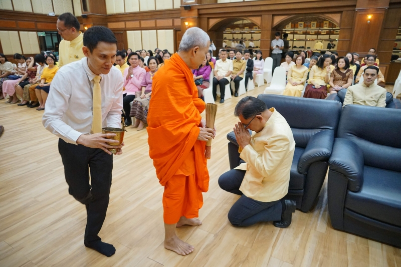 พิธีเจริญพระพุทธมนต์เนื่องในเทศกาลขึ้นปีใหม่ พ.ศ. 2563 