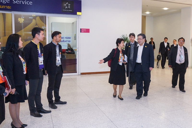 ต้อนรับผู้เข้าร่วมประชุม 