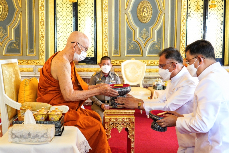  สมเด็จพระอริยวงศาคตญาณ สมเด็จพระสังฆราช สกลมหาสังฆปริณายก ทรงเป็นประธานในพิธีเททองหล่อองค์พระพุทธโสธร รุ่น มงคลแผ่นดิน 108 ณ วั