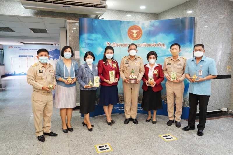 สำนักงานการตรวจเงินแผ่นดินร่วมสนับสนุนผลิตภัณฑ์ดอกมะลิของสมาคมสภาสังคมสงเคราะห์แห่งประเทศไทยฯ ณ สำนักงานการตรวจเงินแผ่นดิน