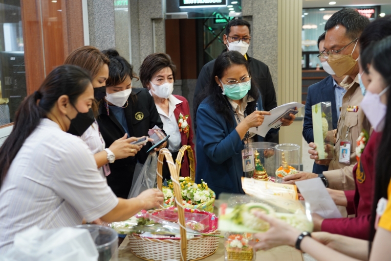สำนักงานการตรวจเงินแผ่นดินร่วมสนับสนุนผลิตภัณฑ์ดอกมะลิของสมาคมสภาสังคมสงเคราะห์แห่งประเทศไทยฯ ณ สำนักงานการตรวจเงินแผ่นดิน