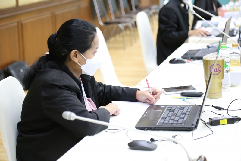 การประชุมผู้ตรวจเงินแผ่นดิน ครั้งที่ 2/2565 ผ่านระบบออนไลน์ ณ ห้องดำริอิศรานุวรรต สำนักงานการตรวจเงินแผ่นดิน