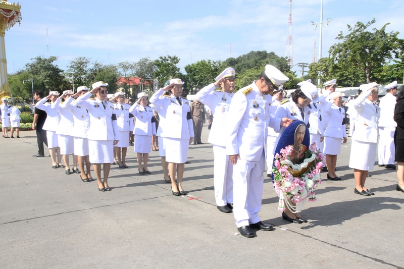 ร่วมวางพวงมาลาเนื่องในโอกาสวันปิยมหาราช