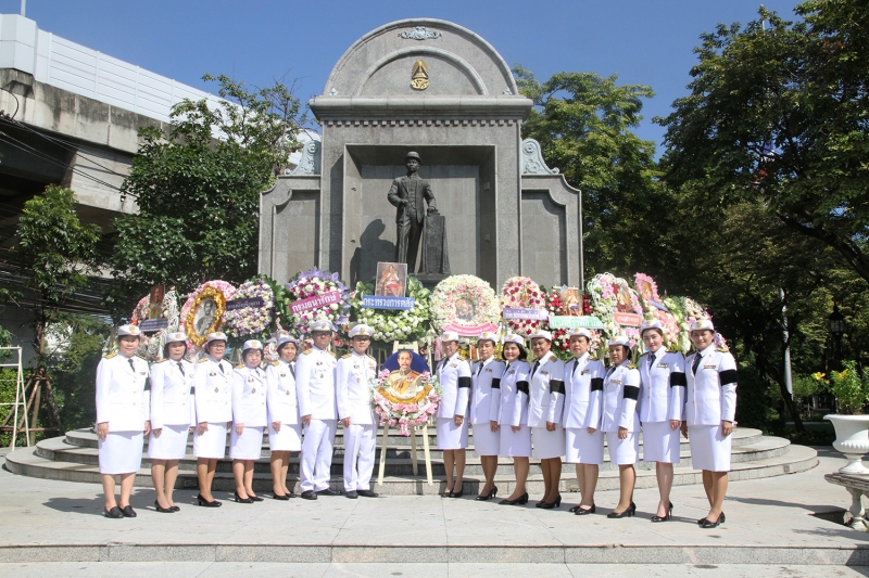 ร่วมวางพวงมาลาเนื่องในโอกาสวันปิยมหาราช