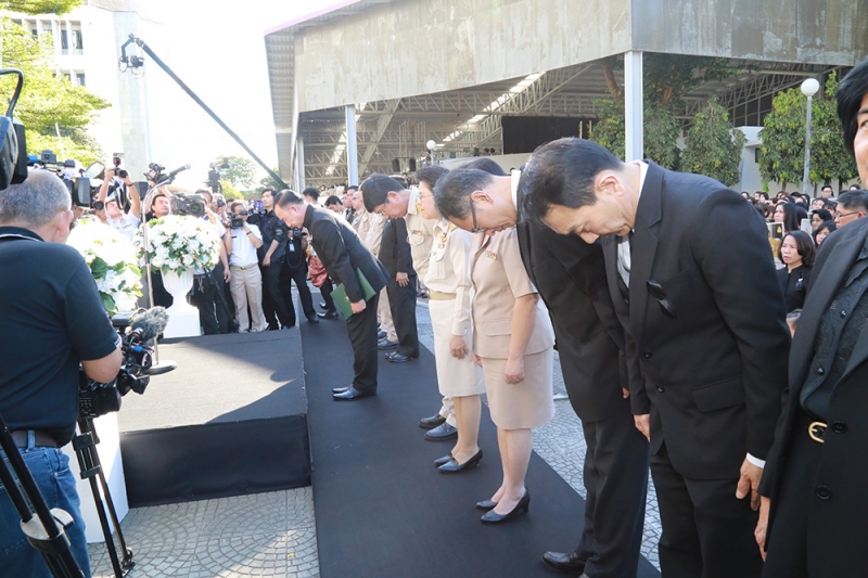 สืบสานวัฒนธรรมไทย ลอยกระทงร่วมใจถวายพ่อ