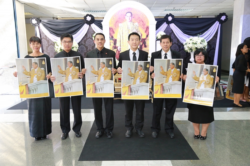 สืบสานวัฒนธรรมไทย ลอยกระทงร่วมใจถวายพ่อ