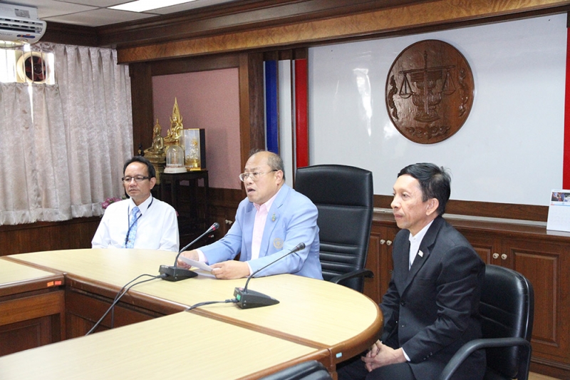 แถลงข่าว สตง. ตรวจสอบไฟประดับ กทม. 39.5 ล้านบาท