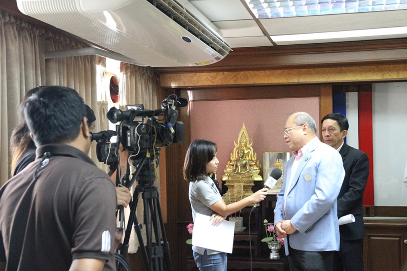 แถลงข่าว สตง. ตรวจสอบไฟประดับ กทม. 39.5 ล้านบาท