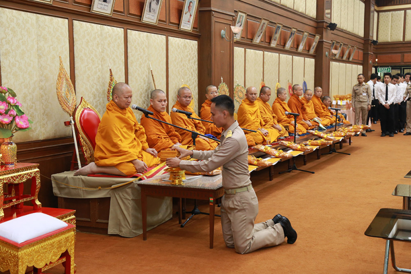 ร่วมพิธีบำเพ็ญกุศลและสวดพระพุทธมนต์เพื่อน้อมอุทิศถวาย