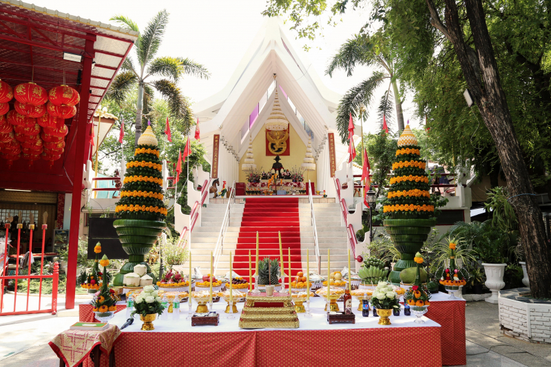 พิธีบวงสรวงดวงพระวิญญาณสมเด็จพระเจ้าตากสินมหาราช ณ ศาลสมเด็จพระเจ้ากรุงธนบุรีมหาราช วัดหงส์รัตนาราม ราชวรวิหาร กรุงเทพมหานคร