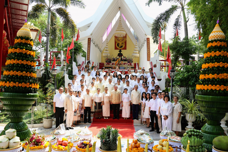 พิธีบวงสรวงดวงพระวิญญาณสมเด็จพระเจ้าตากสินมหาราช ณ ศาลสมเด็จพระเจ้ากรุงธนบุรีมหาราช วัดหงส์รัตนาราม ราชวรวิหาร กรุงเทพมหานคร