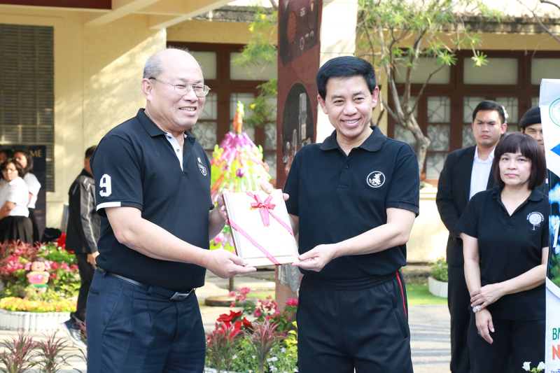 “ปลูกต้นรวงผึ้ง” เฉลิมพระเกียรติ สมเด็จพระเจ้าอยู่หัว รัชกาลที่ 10