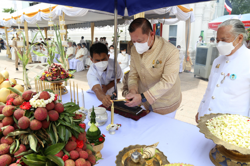  สมเด็จพระอริยวงศาคตญาณ สมเด็จพระสังฆราช สกลมหาสังฆปริณายก ทรงเป็นประธานในพิธีเททองหล่อองค์พระพุทธโสธร รุ่น มงคลแผ่นดิน 108 ณ วั