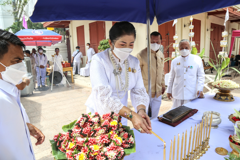  สมเด็จพระอริยวงศาคตญาณ สมเด็จพระสังฆราช สกลมหาสังฆปริณายก ทรงเป็นประธานในพิธีเททองหล่อองค์พระพุทธโสธร รุ่น มงคลแผ่นดิน 108 ณ วั