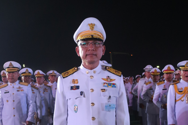 พิธีถวายบังคมและจุดเทียนเพื่อน้อมรำลึกในพระมหากรุณาธิคุณ เนื่องในวันคล้ายวันสวรรคตพระบาทสมเด็จพระปรมินทรมหาภูมิพลอดุลยเดช บรมนาถ