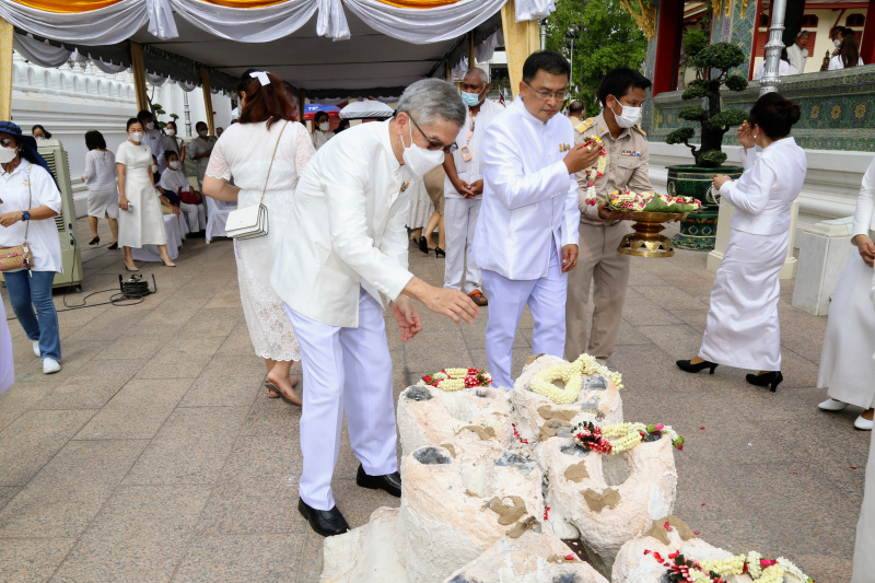  สมเด็จพระอริยวงศาคตญาณ สมเด็จพระสังฆราช สกลมหาสังฆปริณายก ทรงเป็นประธานในพิธีเททองหล่อองค์พระพุทธโสธร รุ่น มงคลแผ่นดิน 108 ณ วั
