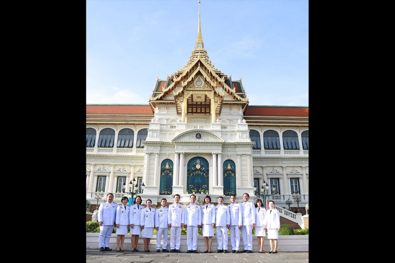 พิธีทำบุญตักบาตรถวายพระราชกุศล