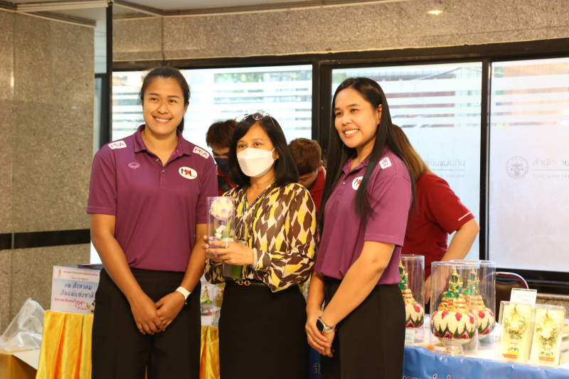 สำนักงานการตรวจเงินแผ่นดินร่วมสนับสนุนผลิตภัณฑ์ดอกมะลิของสมาคมสภาสังคมสงเคราะห์แห่งประเทศไทยฯ ณ สำนักงานการตรวจเงินแผ่นดิน