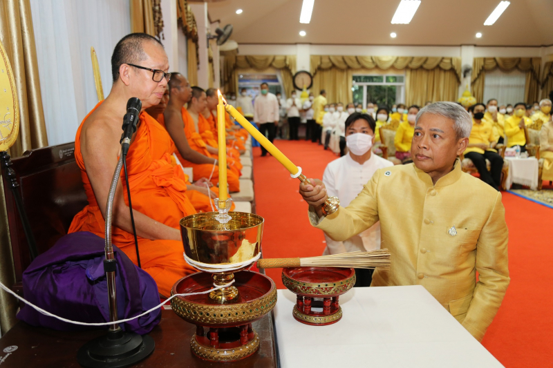 พิธีเจริญพระพุทธมนต์สมโภชผ้าพระกฐินพระราชทาน ประจำปี 2563 ณ วัดพระแก้ว พระอารามหลวง ตำบลเวียง อำเภอเมืองเชียงราย จังหวัดเชียงราย