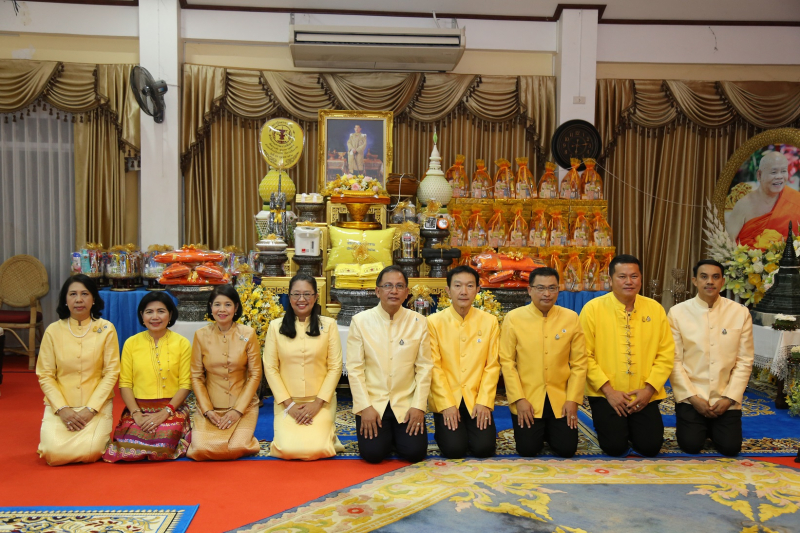 พิธีเจริญพระพุทธมนต์สมโภชผ้าพระกฐินพระราชทาน ประจำปี 2563 ณ วัดพระแก้ว พระอารามหลวง ตำบลเวียง อำเภอเมืองเชียงราย จังหวัดเชียงราย