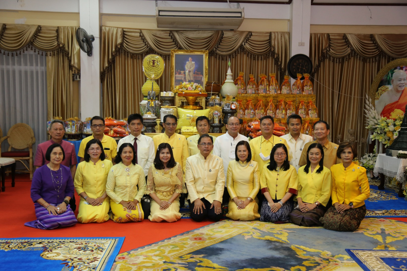 พิธีเจริญพระพุทธมนต์สมโภชผ้าพระกฐินพระราชทาน ประจำปี 2563 ณ วัดพระแก้ว พระอารามหลวง ตำบลเวียง อำเภอเมืองเชียงราย จังหวัดเชียงราย