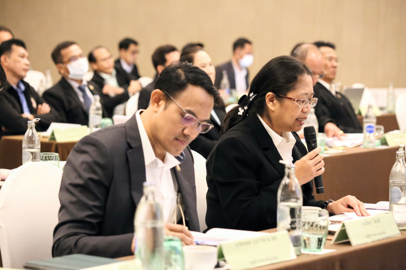 การมอบนโยบายด้านการตรวจสอบจากผู้บริหารระดับสูง 