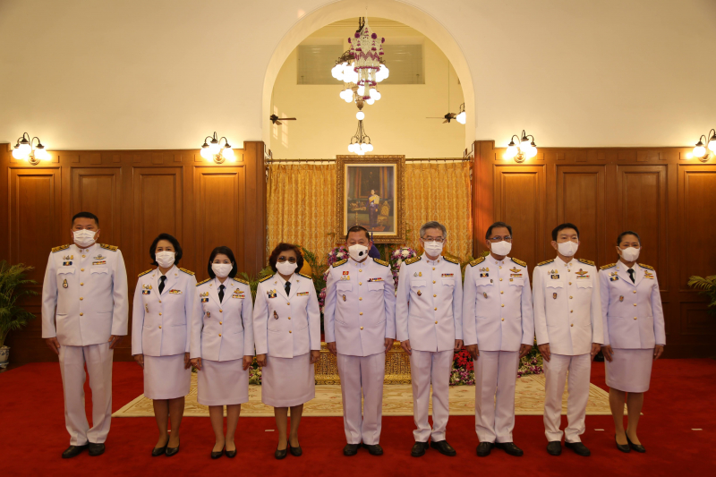 สำนักงานการตรวจเงินแผ่นดินถวายแจกันดอกไม้และลงนามถวายพระพรสมเด็จพระกนิษฐาธิราชเจ้า กรมสมเด็จพระเทพรัตนราชสุดา ฯ สยามบรมราชกุมารี