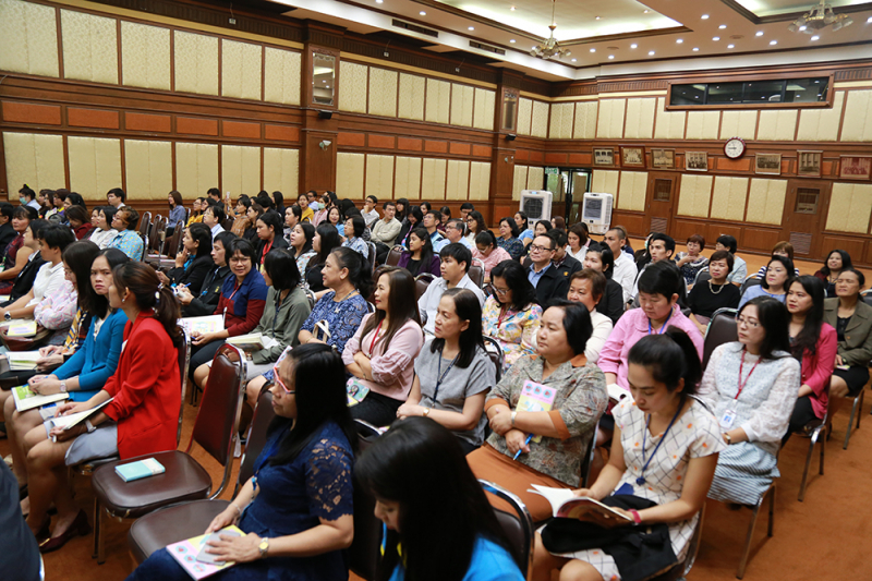 การบรรยาย เรื่อง การให้ความรู้เกี่ยวกับมะเร็งลำไส้ใหญ่