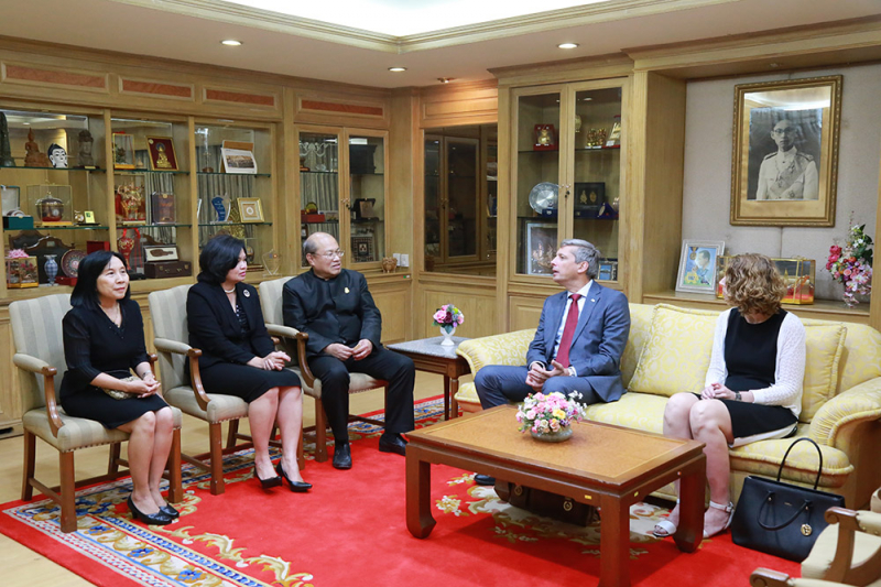 พิธีลงนามในหนังสือแสดงเจตจำนง 