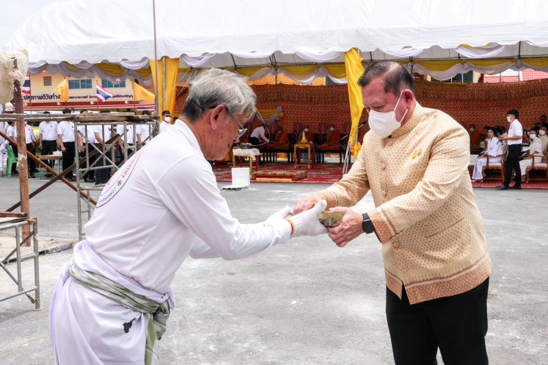 พิธีเททองหล่อพระพุทธโสธร รุ่น มงคลแผ่นดิน 108