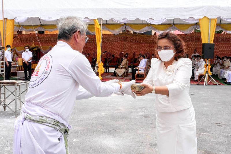 พิธีเททองหล่อพระพุทธโสธร รุ่น มงคลแผ่นดิน 108