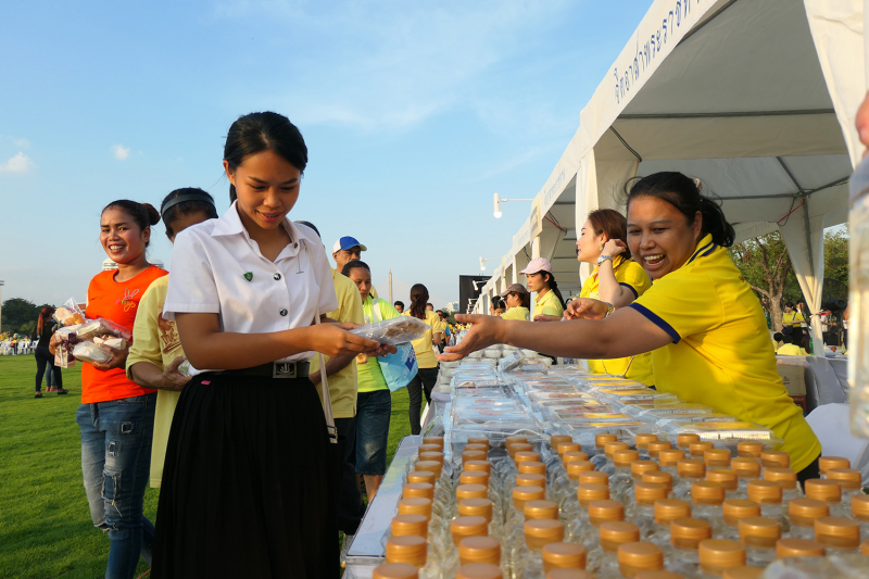 สตง.ร่วมกิจกรรมบริการอาหารและเครื่องดื่มให้กับประชาชน 5 ธันวาคม 2561