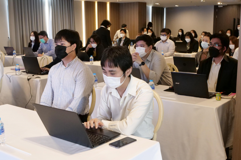 พิธีเปิดโครงการฝึกอบรมเชิงปฏิบัติการ หลักสูตร “การวิศวกรรมความรู้ความสำเร็จในการพัฒนาระบบปัญญาประดิษฐ์เพื่อการตรวจสอบ” ณ โรงแรม