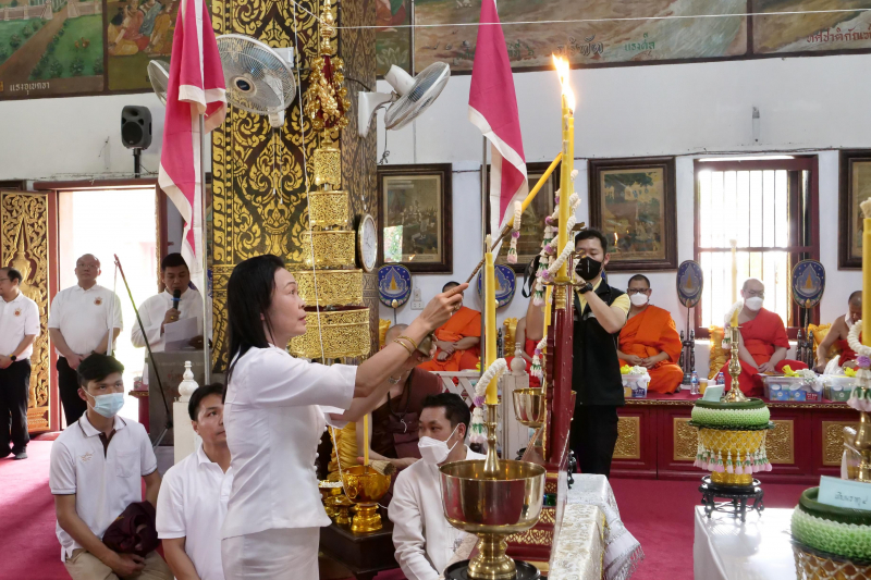 2566-03-30 พิธีอธิษฐานจิตมวลสาร แผ่นจาร และแผ่นดวงชะตา พระพุทธโสธร รุ่น มงคลแผ่นดิน 108 ณ วัดพระธาตุหริภุญชัยวรมหาวิหาร จังหวัดล