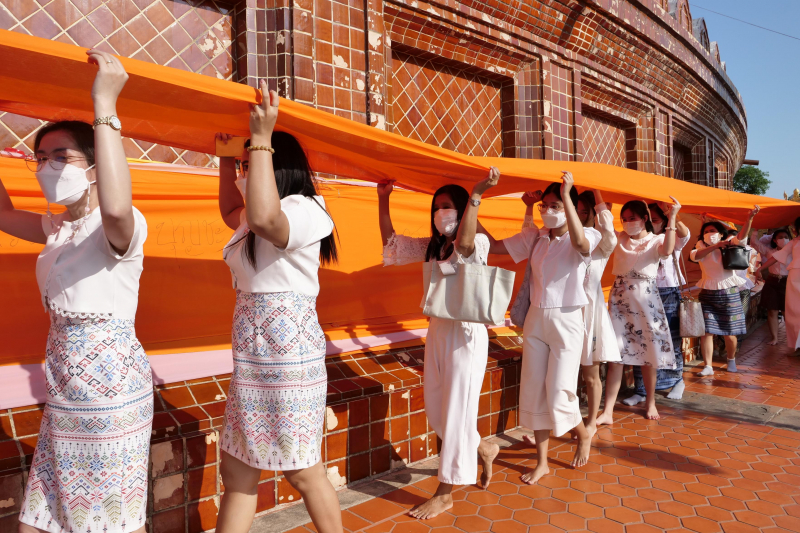 พิธีอธิษฐานจิตมวลสาร แผ่นจาร และแผ่นดวงชะตา 