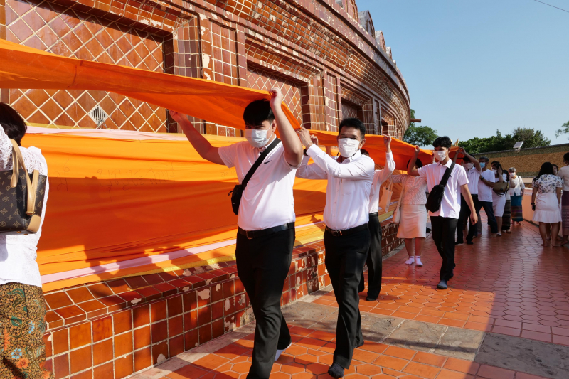 พิธีอธิษฐานจิตมวลสาร แผ่นจาร และแผ่นดวงชะตา 