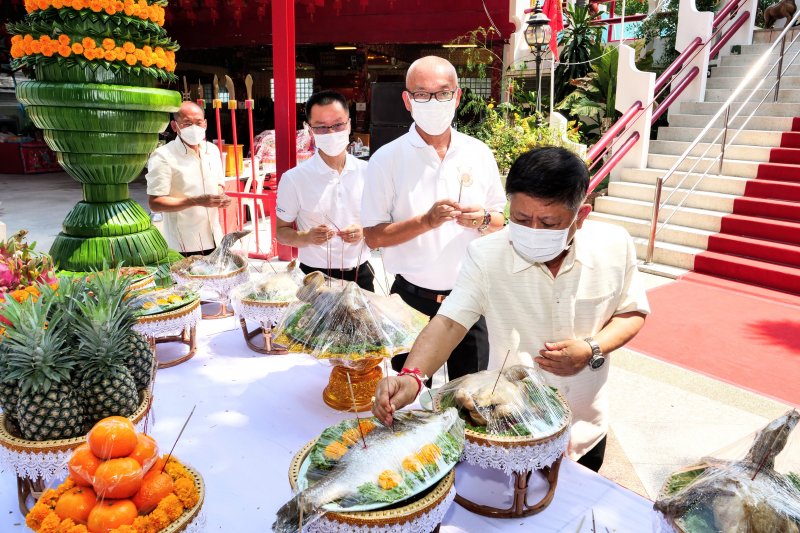 พิธีบวงสรวงดวงพระวิญญาณสมเด็จพระเจ้าตากสินมหาราช ณ ศาลสมเด็จพระเจ้ากรุงธนบุรีมหาราช วัดหงส์รัตนาราม ราชวรวิหาร กรุงเทพมหานคร