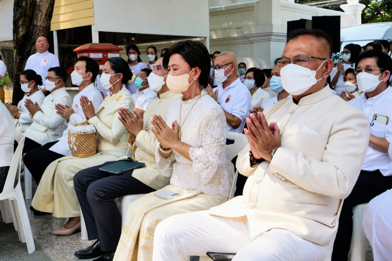 พิธีบวงสรวงดวงพระวิญญาณสมเด็จพระเจ้าตากสินมหาราช ณ ศาลสมเด็จพระเจ้ากรุงธนบุรีมหาราช วัดหงส์รัตนาราม ราชวรวิหาร กรุงเทพมหานคร