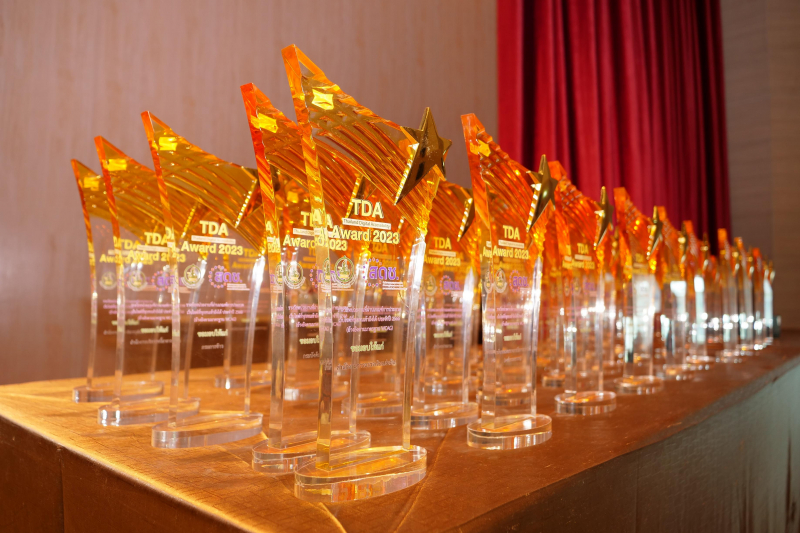 สำนักงานการตรวจเงินแผ่นดิน (สตง.) ได้รับรางวัลชนะเลิศหน่วยงานที่พัฒนาเว็บไซต์ผ่านเกณฑ์เว็บไซต์ที่ทุกคนเข้าถึงได้ ณ โรงแรมเซ็นทรา