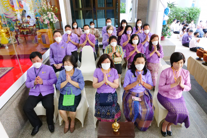  พิธีเจริญพระพุทธมนต์และทำบุญตักบาตร ถวายพระราชกุศลและถวายพระพรชัยมงคล เนื่องในโอกาสวันเฉลิมพระชนมพรรษา สมเด็จพระนางเจ้า ฯ พระบร