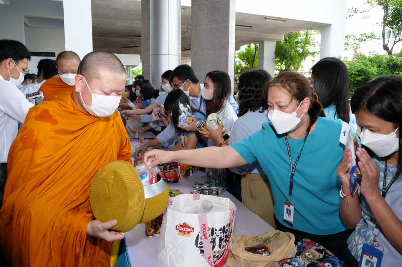 เนื่องในโอกาสวันเฉลิมพระชนมพรรษา สมเด็จพระนางเจ้าสิริกิติ์ พระบรมราชินีนาถ 