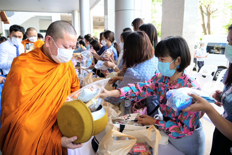 เนื่องในโอกาสวันเฉลิมพระชนมพรรษา สมเด็จพระนางเจ้าสิริกิติ์ พระบรมราชินีนาถ 